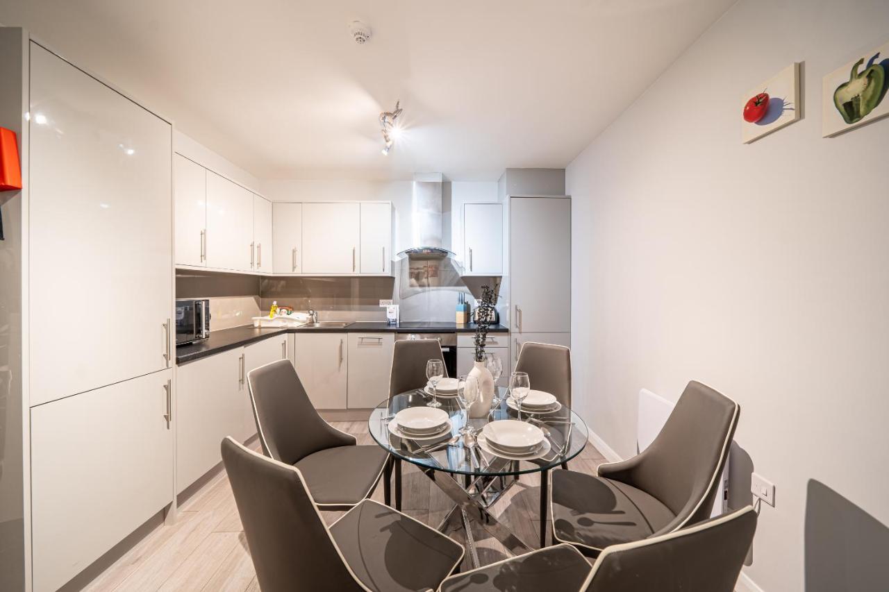 Studios With Ensuite Showers & Share Kitchens Prime Location Near Hospital, Town Center Apt 3 St Helens  ภายนอก รูปภาพ